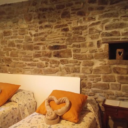 Agriturismo Il Regno Del Marrone Castel del Rio 외부 사진